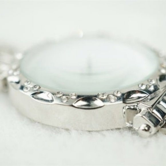 SOLDSnoopy and Woodstock Watch Austrian Crystal - Picture 4 of 8